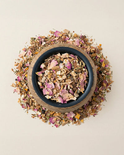 Blend botanic Nireya - amestec aromatic cu petale de trandafir si radacini pentru ritual de fumigatie