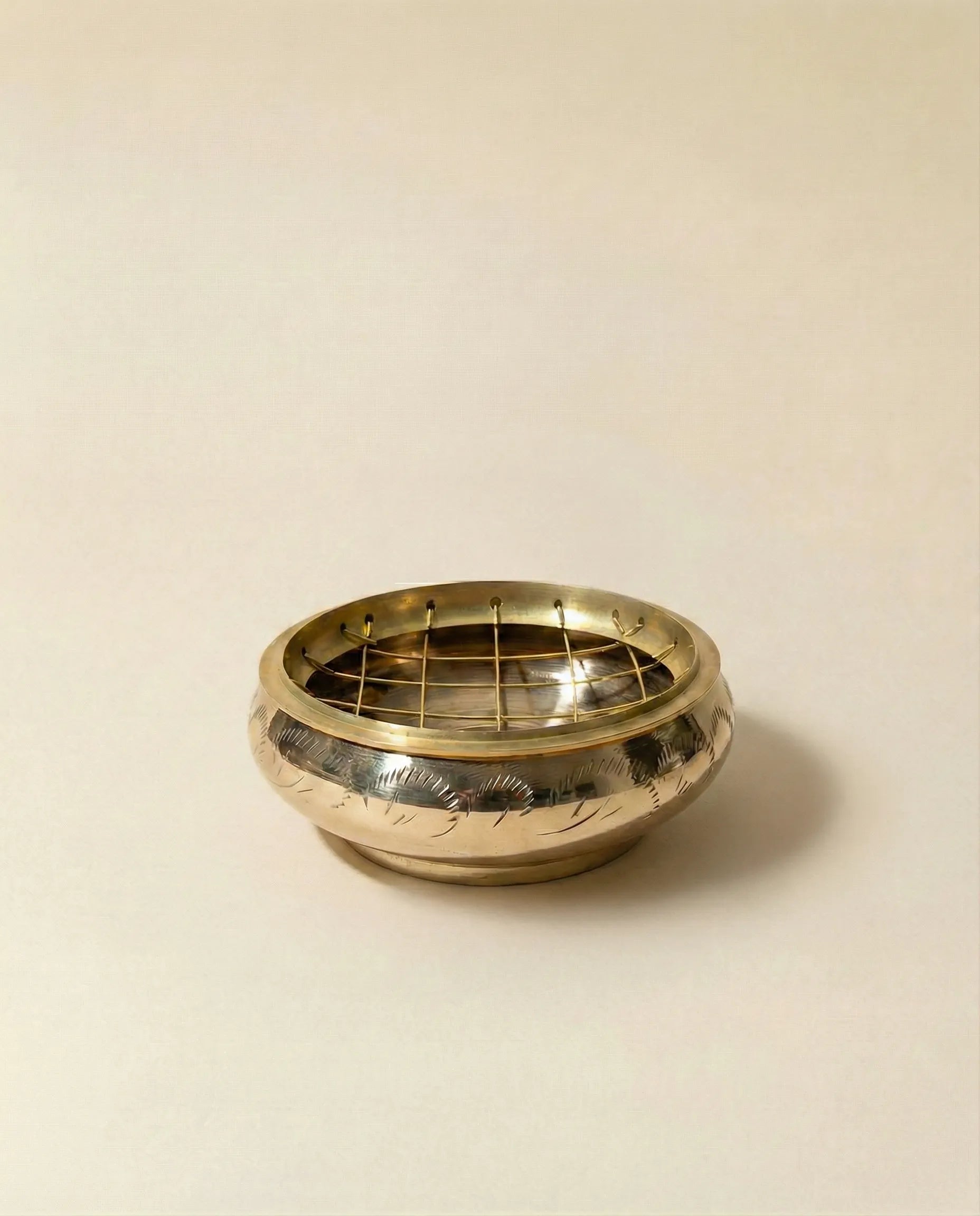 Bol Fumigație Din Alamă