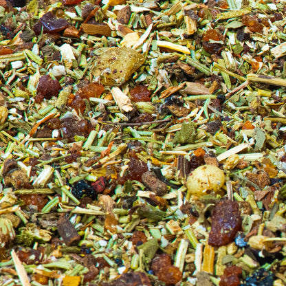 Compozitie botanica SANTHARA pentru fumigatie, cu plante aromatice uscate, rasini si bucati vegetale verzi si aurii.